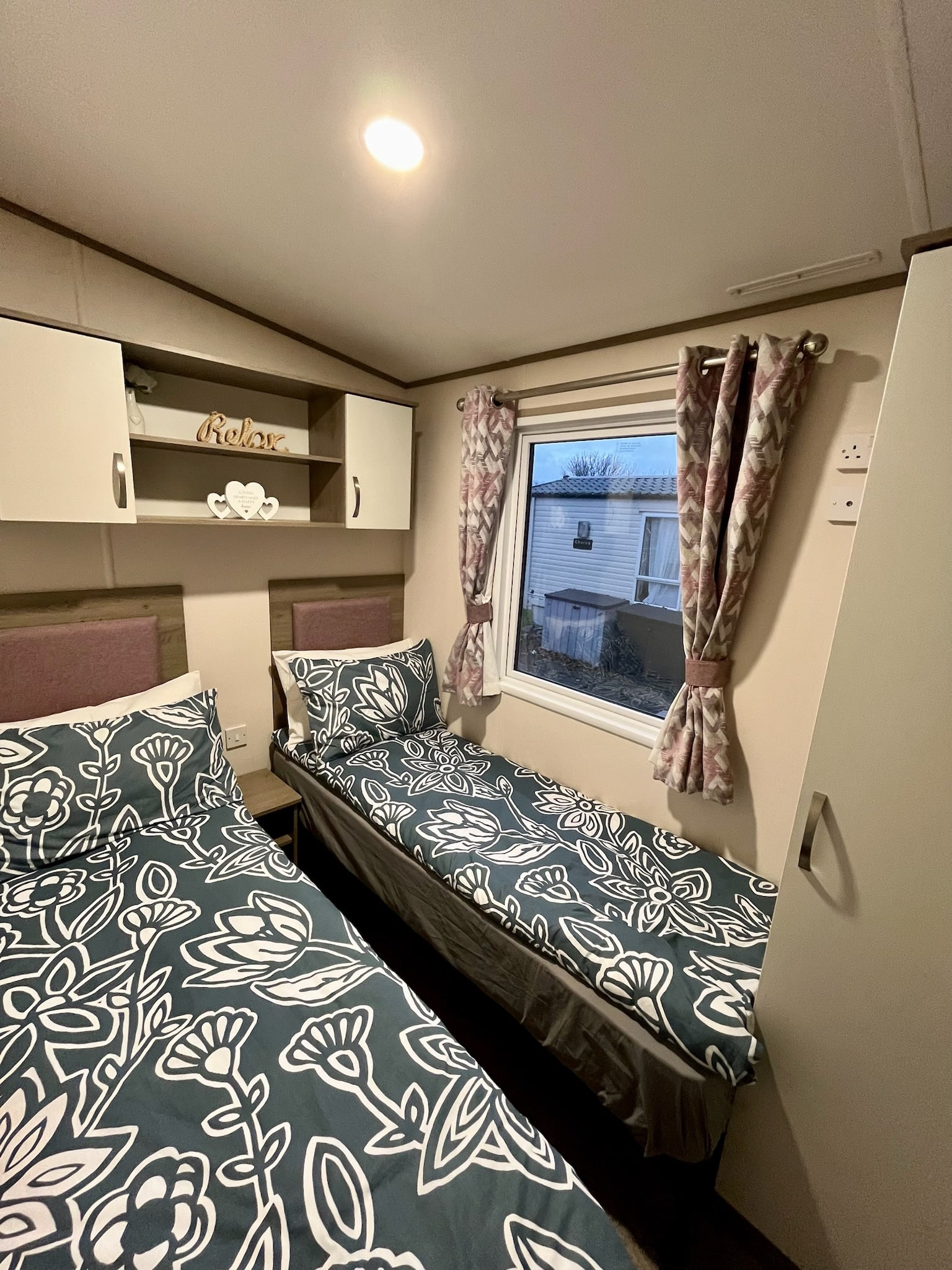 Used static caravan Oakley Exclusive for sale at Butlins Minehead