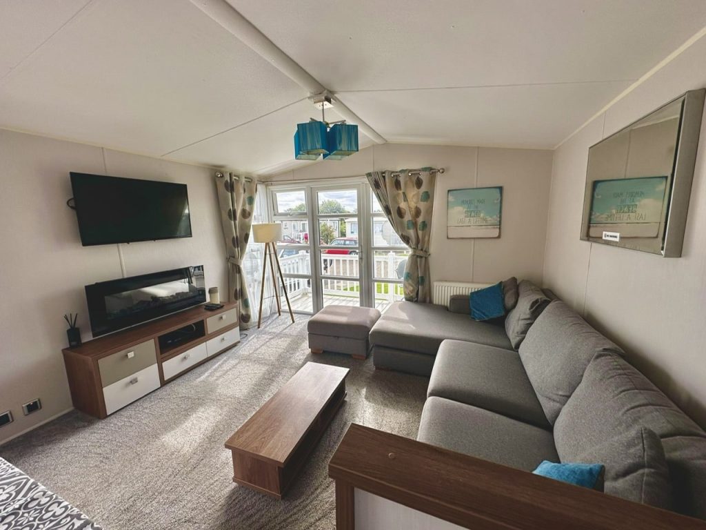 Used static caravan for sale Hopton Holiday Village