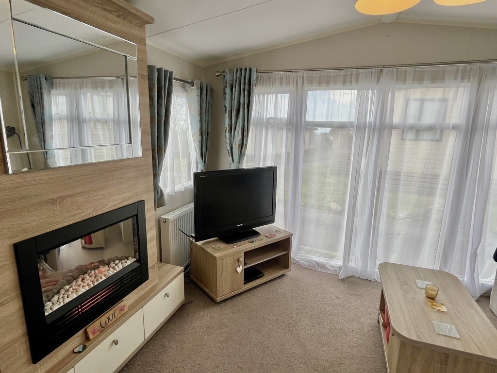 Used 2016 Willerby Avonmore for sale at Seaview Gorran Haven Holiday Park, Cornwall