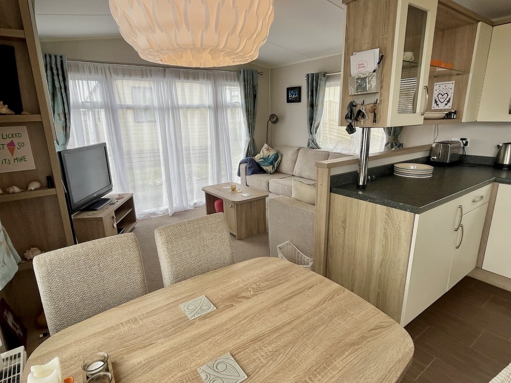 Used 2016 Willerby Avonmore for sale at Seaview Gorran Haven Holiday Park, Cornwall