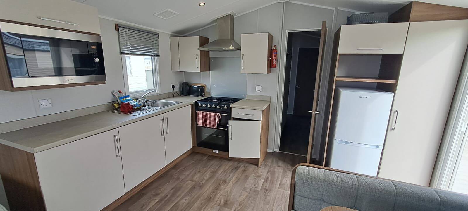 Used Willerby Seasons MK2 for sale at Butlins Skegness Resort