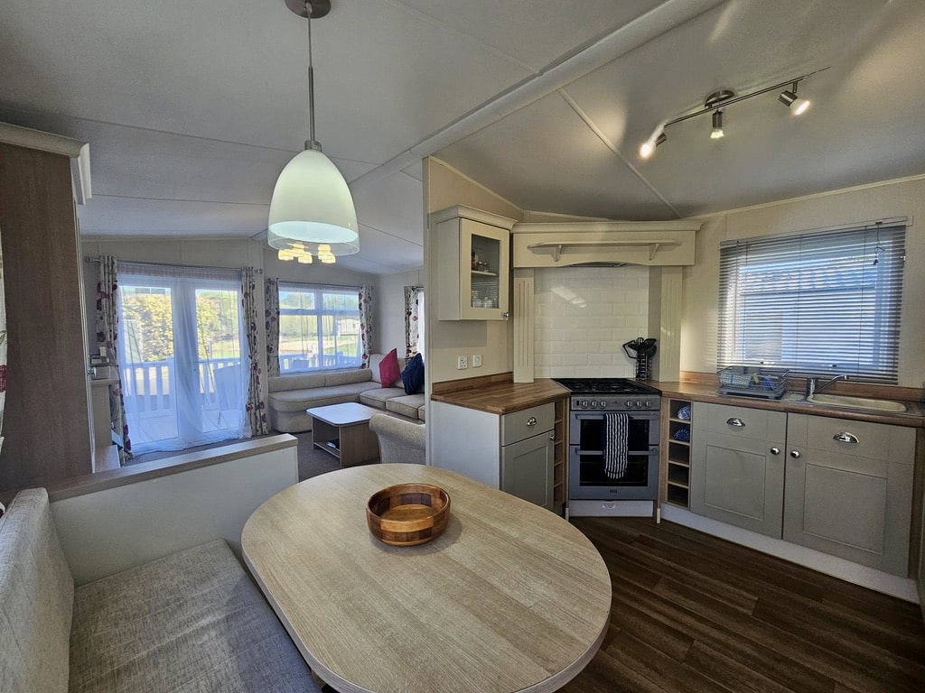 2015 Willerby Lyndhurst for sale Lower Hyde Holiday Park in Shanklin, Isle of Wight