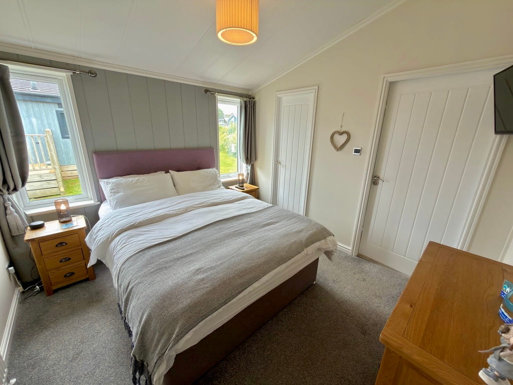 2017 Willerby Juniper is for sale at Seaview Gorran Haven Holiday Park in Boswinger, Cornwall