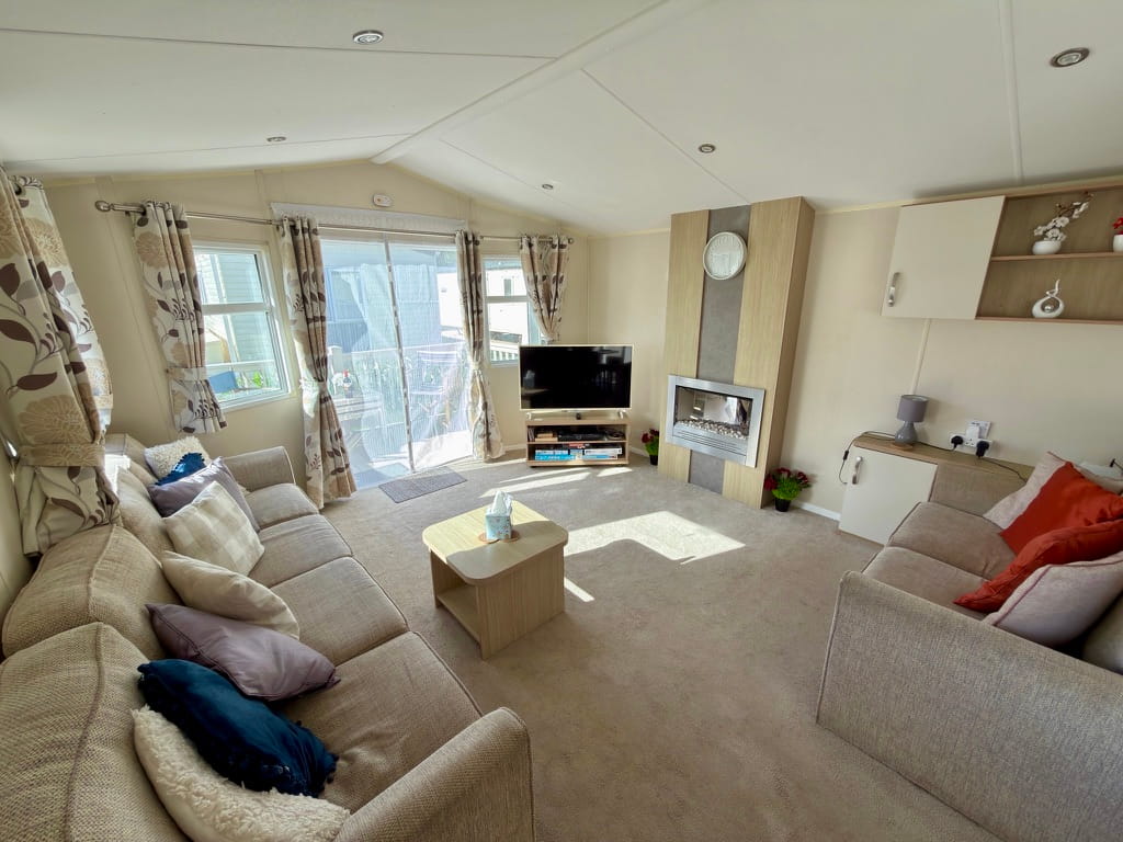 2015 Willerby Brockenhurst for sale at Dawlish Sands Holiday Park in Dawlish, Devon